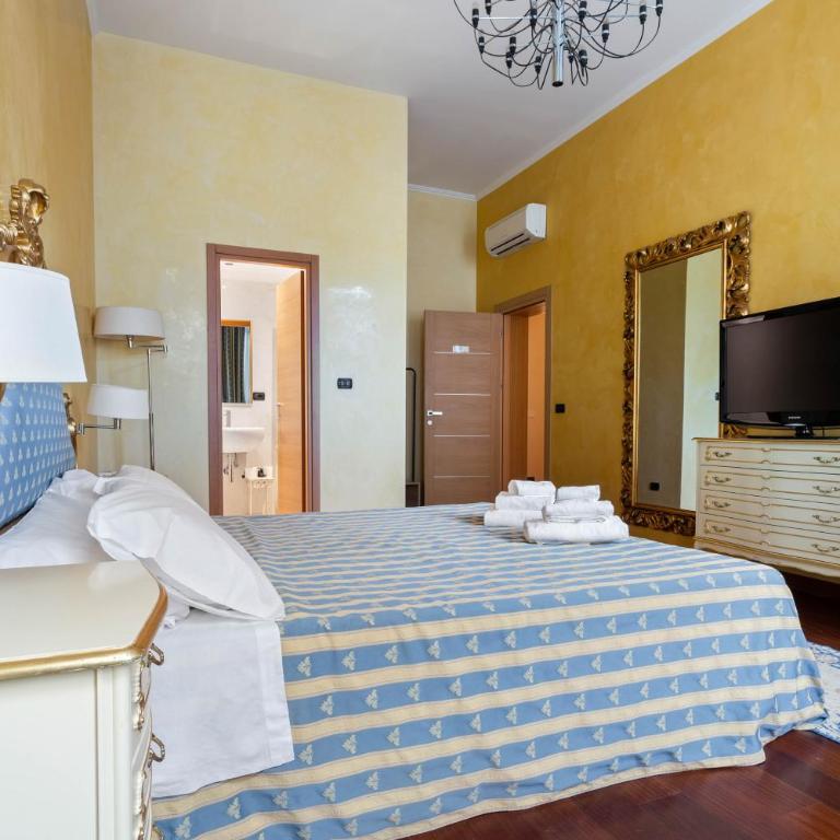 Top Venice Apartments and Rooms Ostreghe Bridge - Ampia Camera Matrimoniale - 4