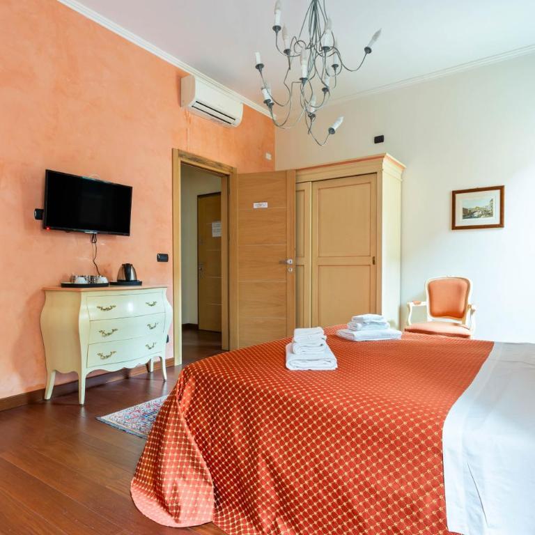 Top Venice Apartments and Rooms Ostreghe Bridge - Ampia Camera Matrimoniale - 4