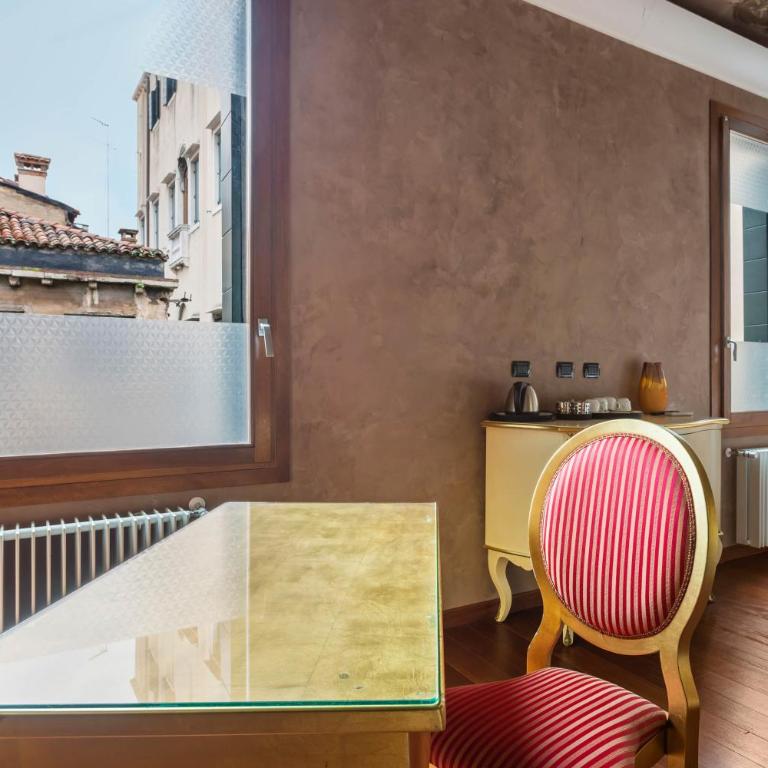 Top Venice Apartments and Rooms Ostreghe Bridge - Camera Quadrupla - 8