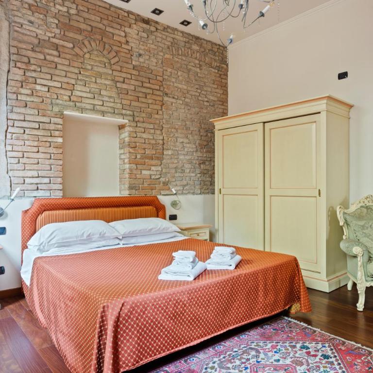 Top Venice Apartments and Rooms Ostreghe Bridge - Ampia Camera Matrimoniale - 3