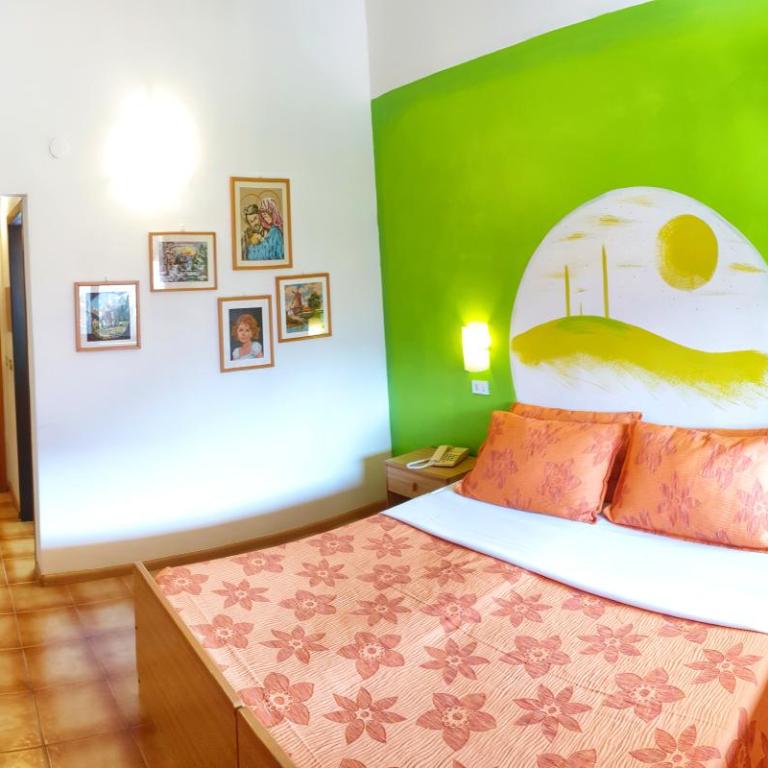 Family Hotel Primavera - Camera Familiare con Bagno Privato - 4