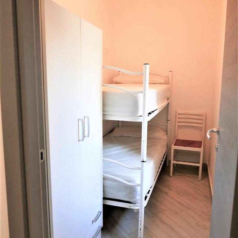 Fiorita - Two-Bedroom Apartment - 41