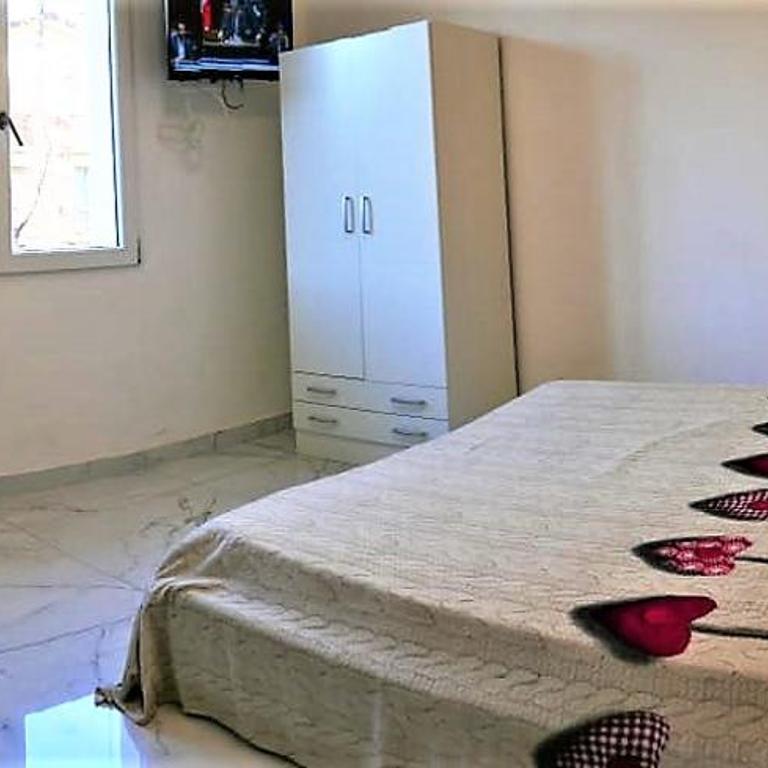 Fiorita - Two-Bedroom Apartment - 32