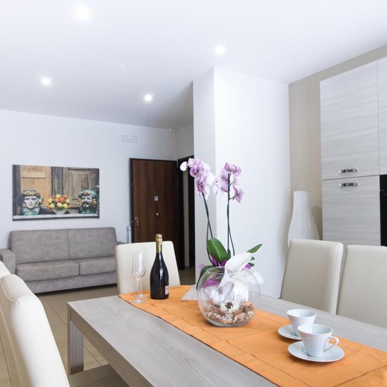 Residence Rapisardi by RECEPTIO - Superior Apartment - 11