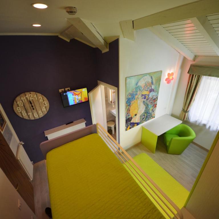 Family Hotel Primavera - Camera Tripla Comfort - 2