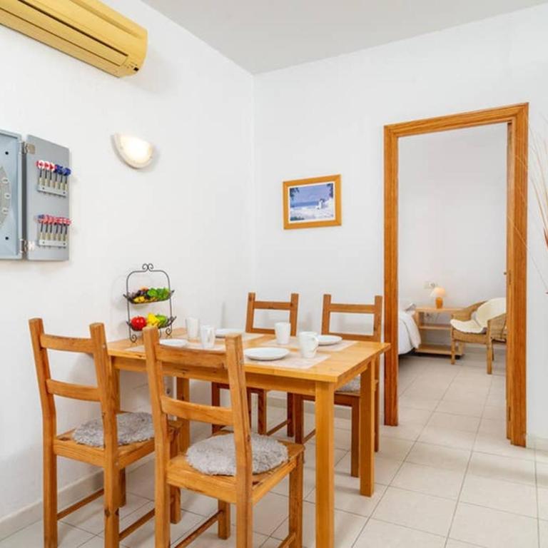 Lovely seaview apartment by Costarentals - Ref 106 - Two-Bedroom Apartment - 8