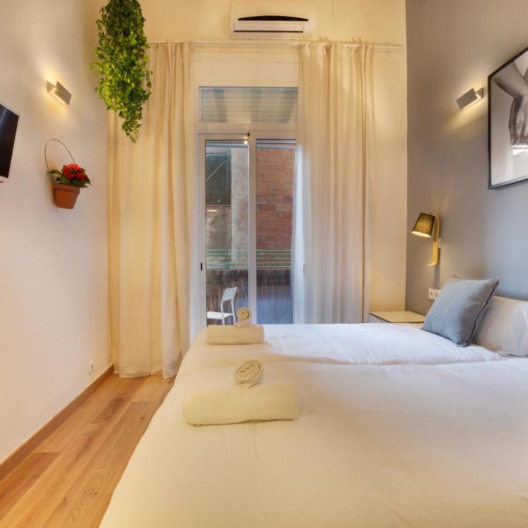 Aqua Apartment by Olala Homes - Three-Bedroom Apartment - 12