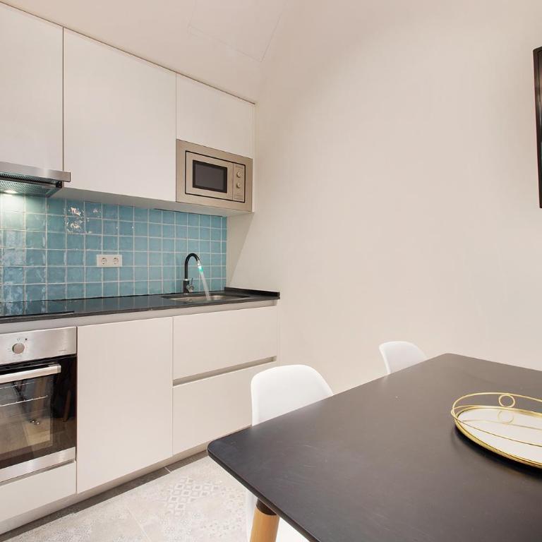 Aqua Apartment by Olala Homes - Three-Bedroom Apartment - 15