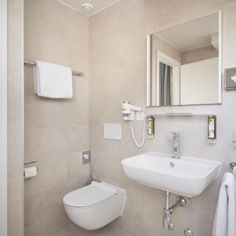 Hotel Suisse - Chambre Double Supérieure - 3