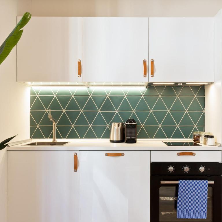 Diagonal Apartments by Olala Homes - Two-Bedroom Apartment - 6