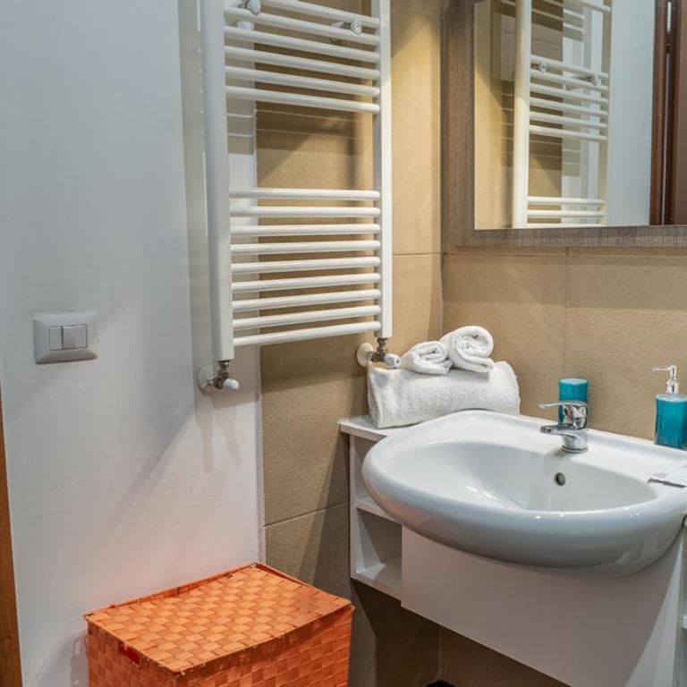 Residence Rapisardi by RECEPTIO - One-Bedroom Apartment with Balcony - 12