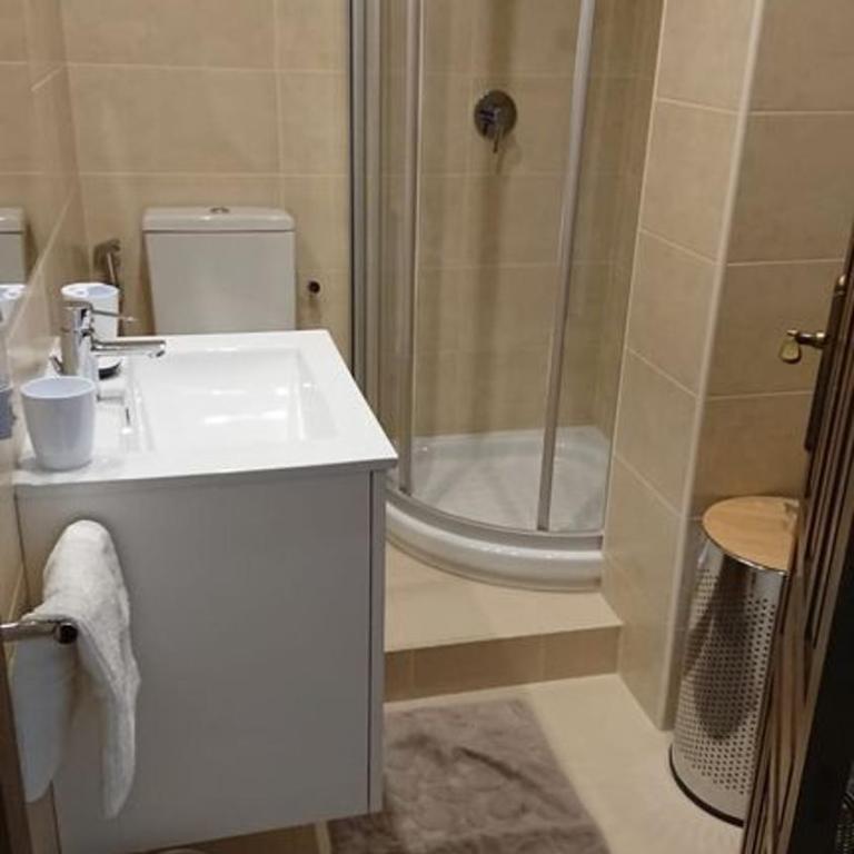 SailMoraira - Two-Bedroom Apartment - 18