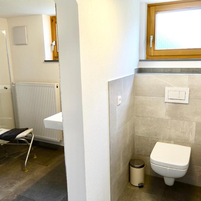 Ferienwohnung #4 mit Terrasse in zentraler dennoch ruhiger Lage - Stadtbus vor der Tür! - One-Bedroom Apartment - 7