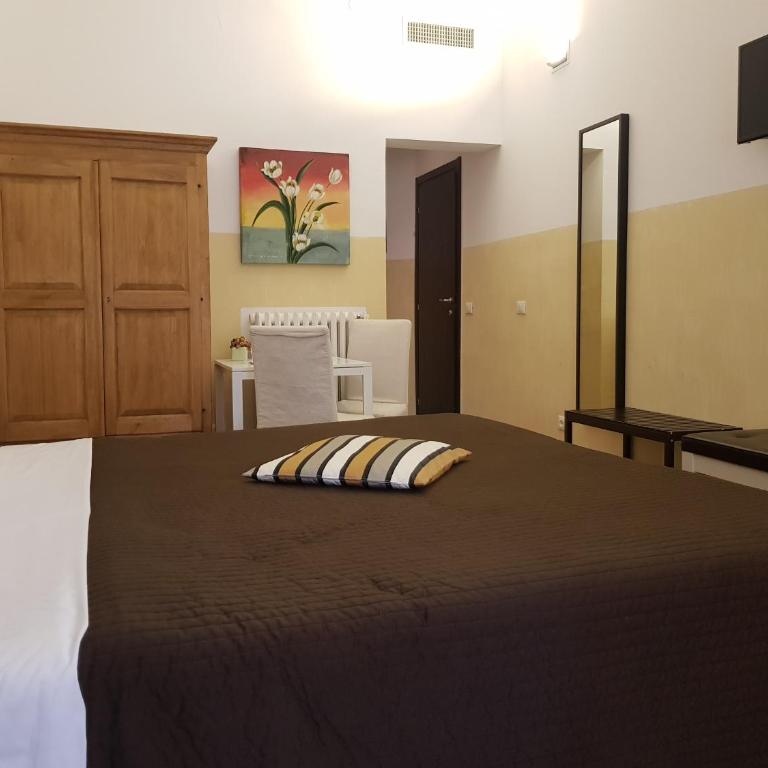 Locazione Turistica Cittadella - Camera Matrimoniale/Doppia con Letti Singoli con Bagno Privato - 3