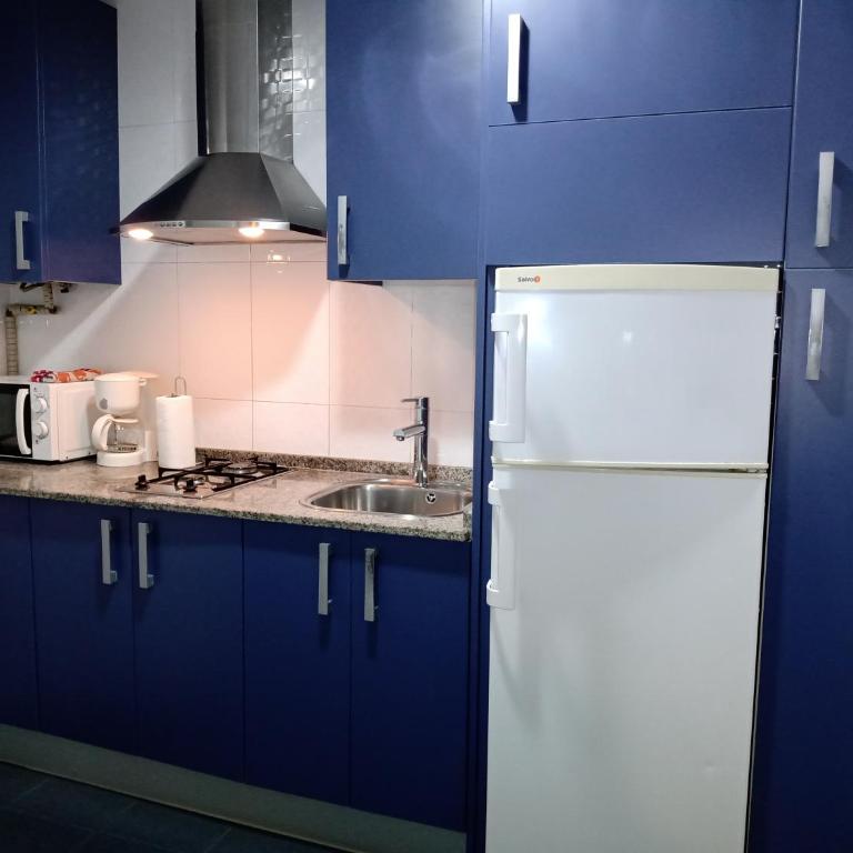 Apartamento Cantabrico junto a la playa y al Hospital Puerta del Mar - Apartamento de 1 dormitorio - 3