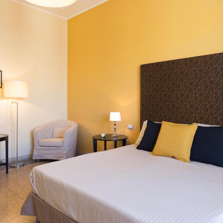 Al Porto Di Cagliari - Deluxe Double or Twin Room with Balcony - 10