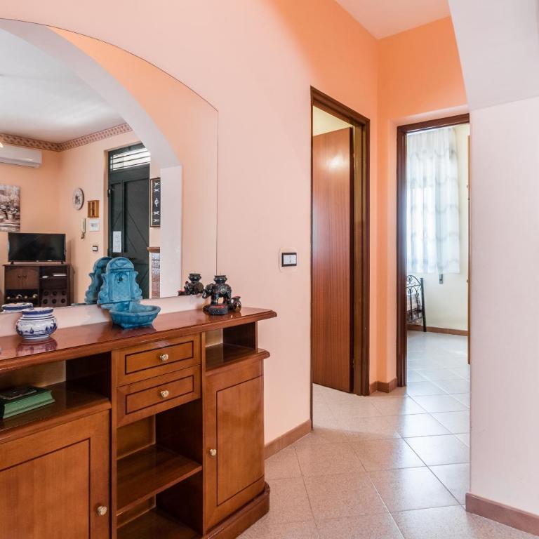 Red house near the sandy beach, parking & wi-fi - Casa con 3 Camere da Letto - 20