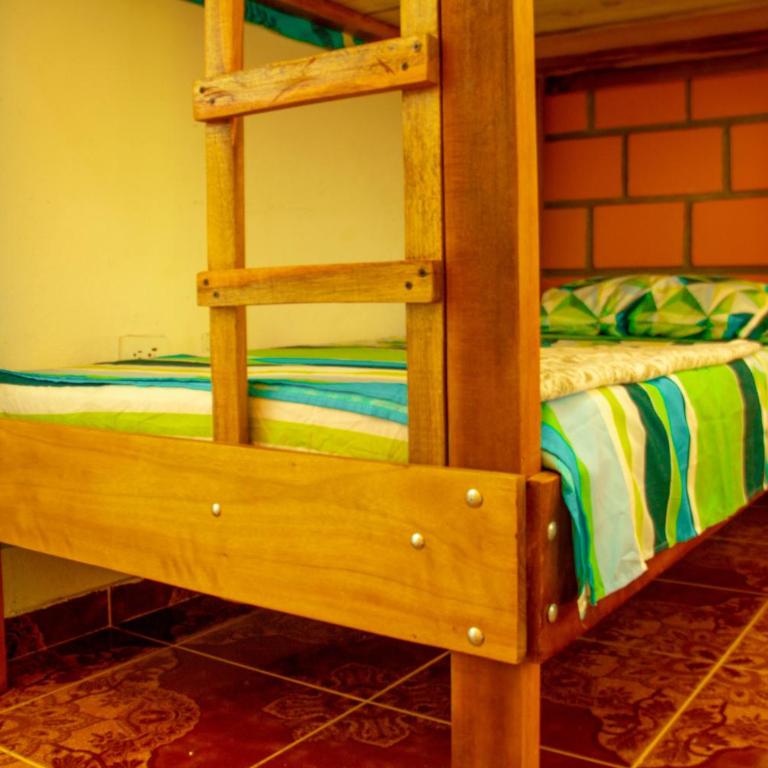 Hostal Luna Llena - Single Bed in 4-Bed Dormitory Room - 4