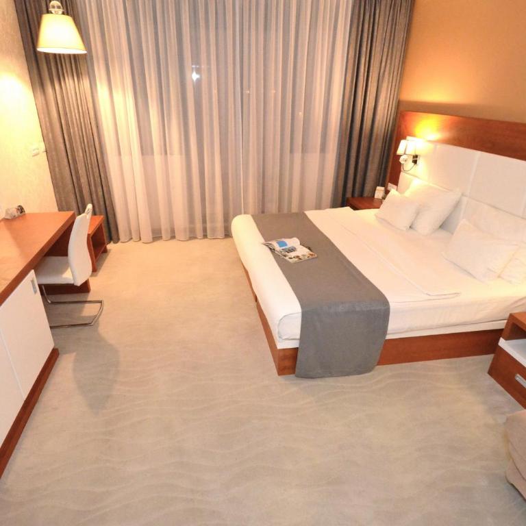 Hotel Porto In - Superior Double or Twin Room - 5