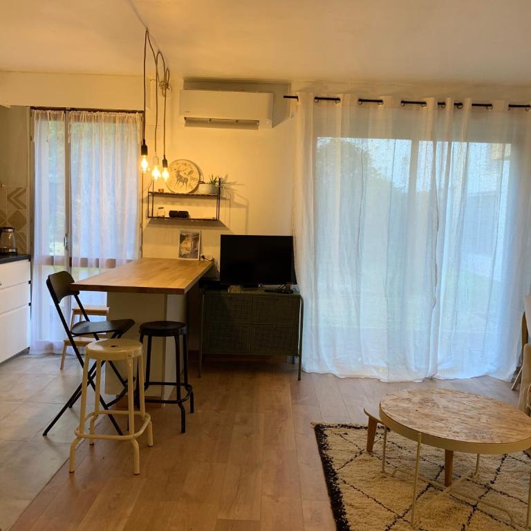 T2 cosy 70s - Apartment mit 1 Schlafzimmer - 2
