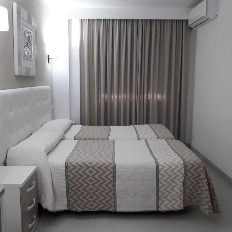 Hotel Goya - Habitación Doble Estándar - 1 o 2 camas - 1