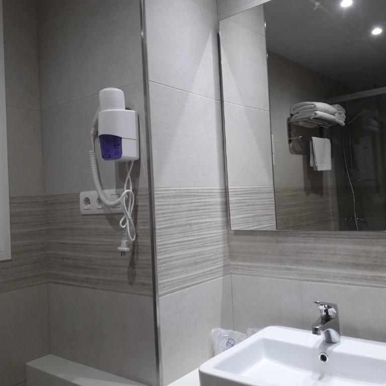 Hotel Goya - Habitación Doble Estándar - 1 o 2 camas - 6