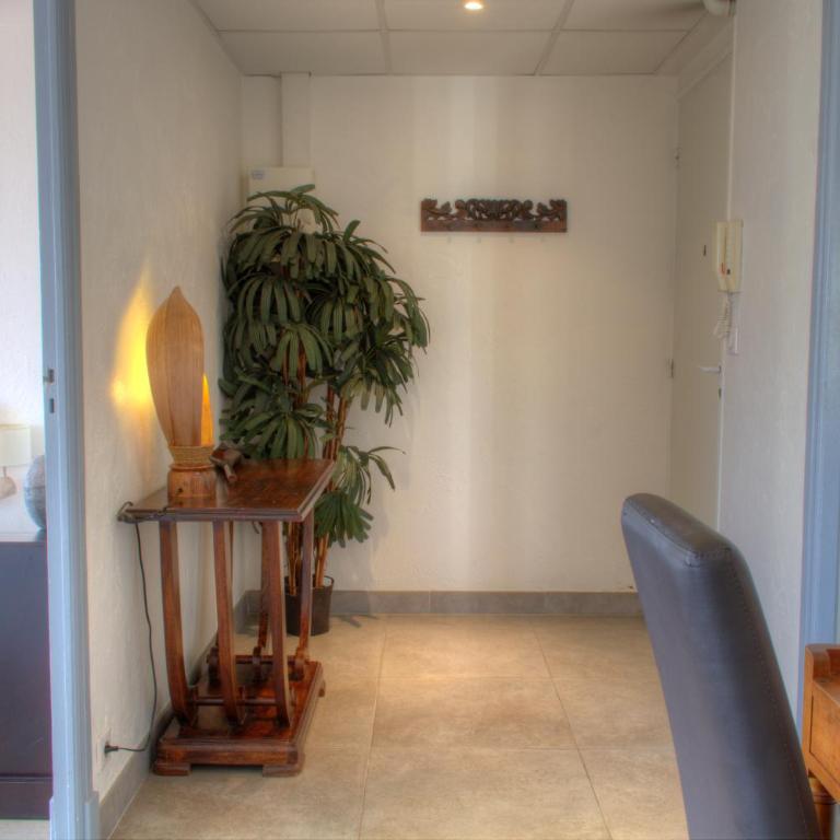 BEL APPARTEMENT PROCHE PLAGE ET CENTRE VILLE - Appartement 2 Chambres - 22