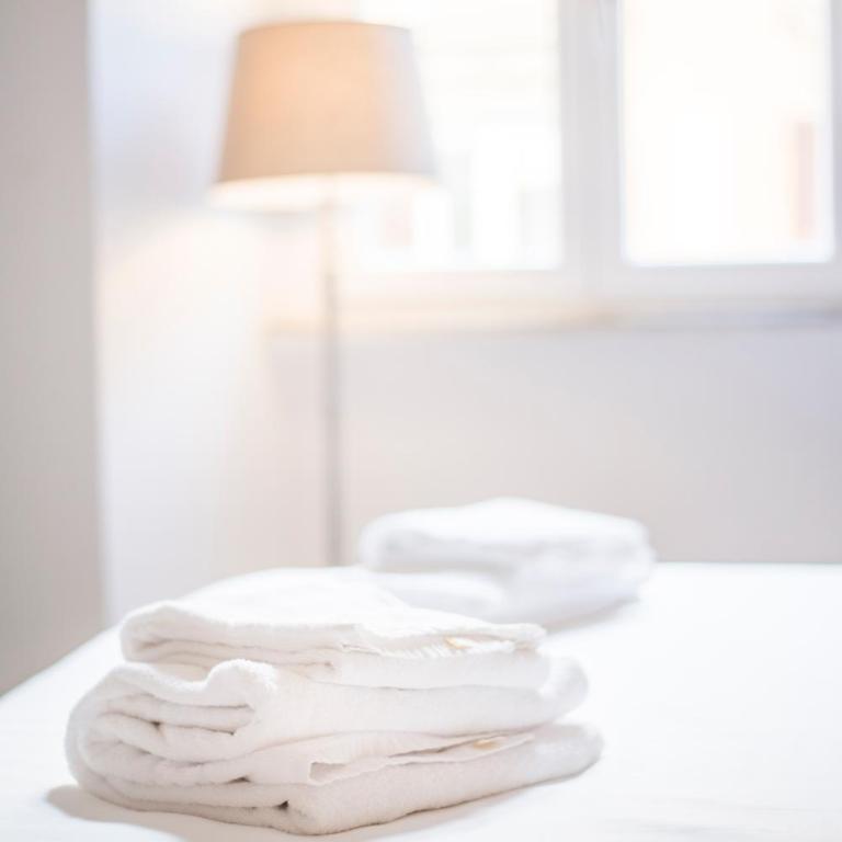 Piazza Cavour Suite - Camera Tripla con Bagno Privato - 1