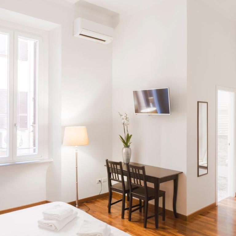 Piazza Cavour Suite - Camera Tripla con Bagno Privato - 11