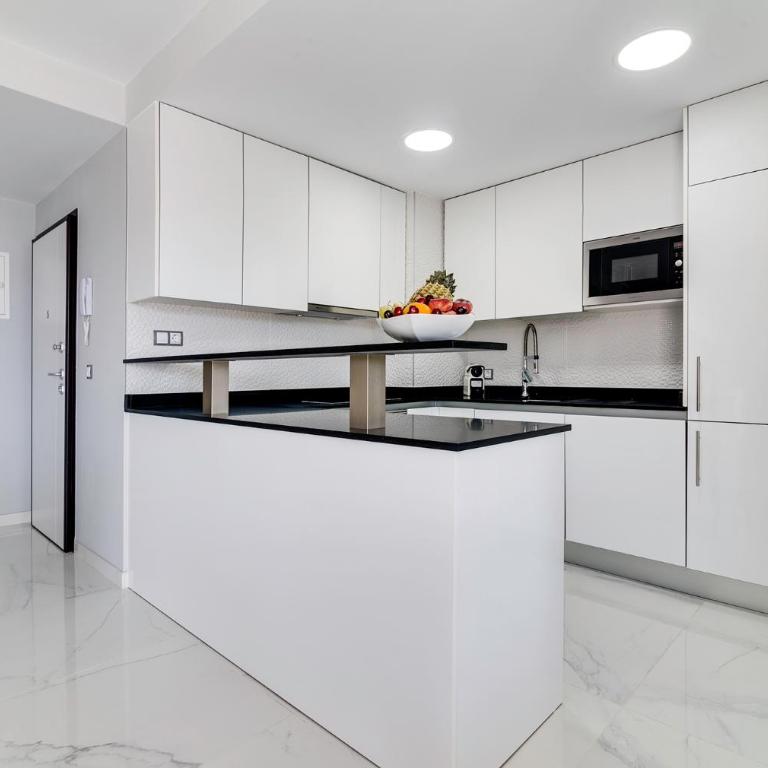 INFINITY SUNNY VIEW Deluxe - Three-Bedroom Apartment - 39