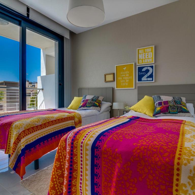 INFINITY SUNNY VIEW Deluxe - Three-Bedroom Apartment - 29