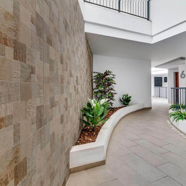 INFINITY SUNNY VIEW Deluxe - Three-Bedroom Apartment - 24