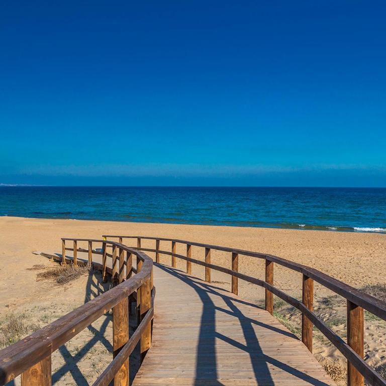 INFINITY SUNNY VIEW Deluxe - Three-Bedroom Apartment - 1