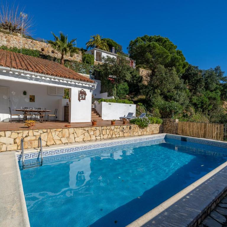 Villa Alpago Piscina Privada Vistas Mar Aire Acondicionado - Casa de 3 dormitorios - 6