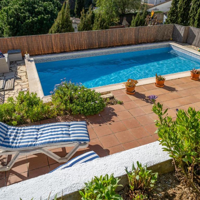 Villa Alpago Piscina Privada Vistas Mar Aire Acondicionado - Casa de 3 dormitorios - 24
