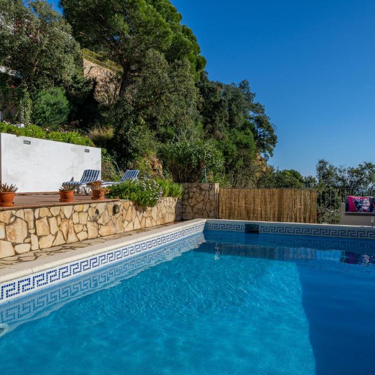 Villa Alpago Piscina Privada Vistas Mar Aire Acondicionado - Casa de 3 dormitorios - 34