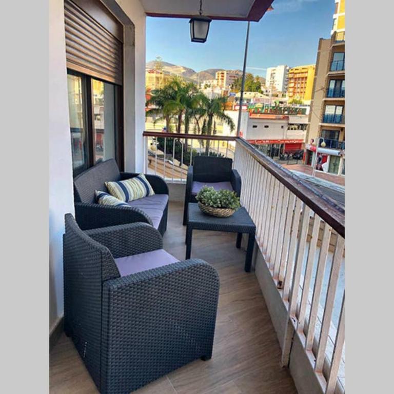 Coqueto apartamento en Puerto Marina con piscina - Two-Bedroom Apartment - 24