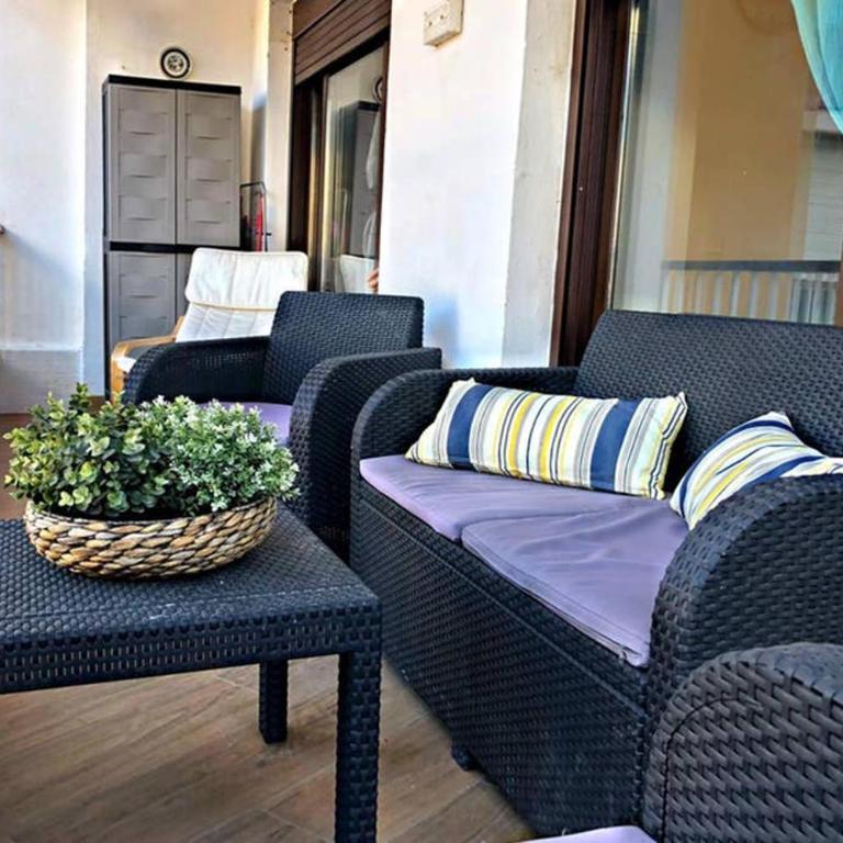 Coqueto apartamento en Puerto Marina con piscina - Two-Bedroom Apartment - 26