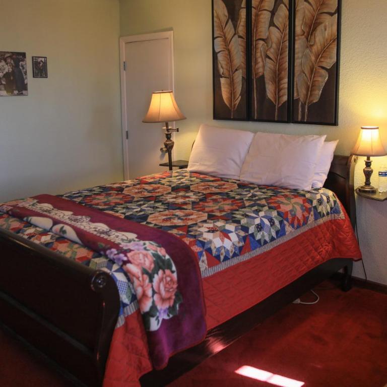 Playa Hermosa Inn at the beach - Queen Room - 8