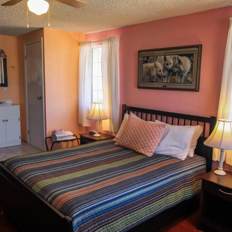 Playa Hermosa Inn at the beach - Queen Room with Sea View - 9