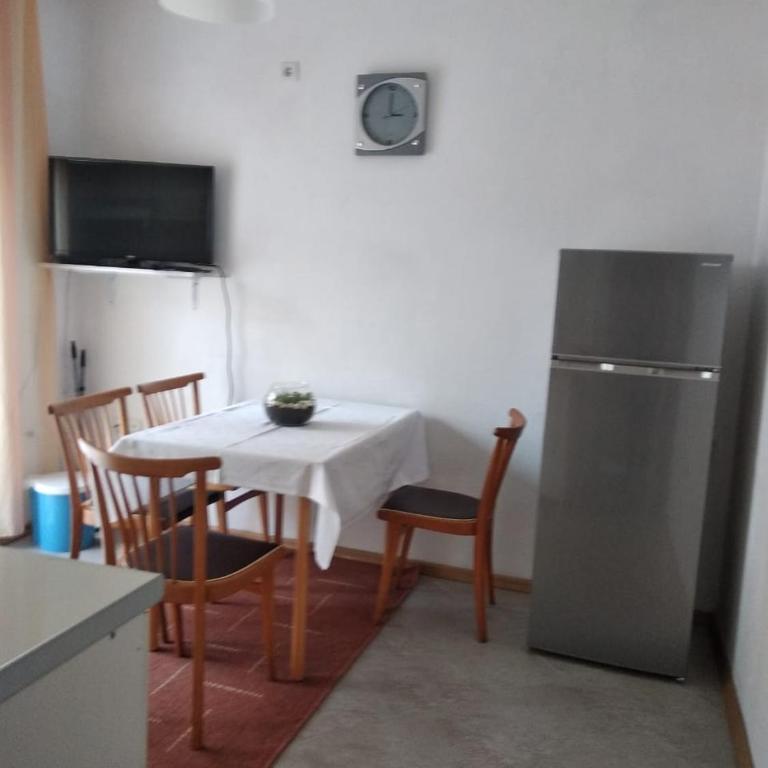 Apartments Dijana - Apartment - 2