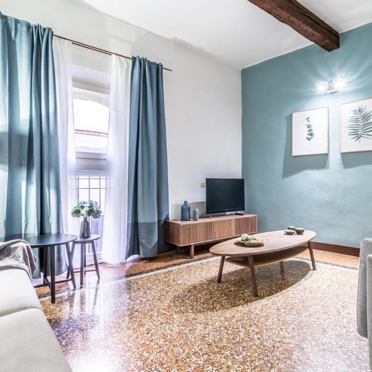 FamilyBO Apartments Santo Stefano - Two-Bedroom Apartment - 29