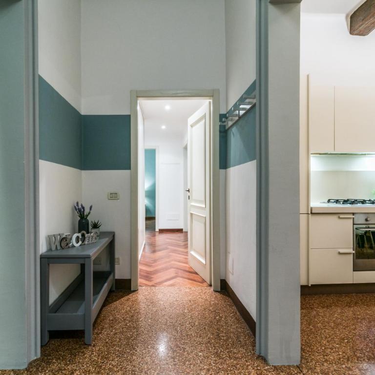 FamilyBO Apartments Santo Stefano - Two-Bedroom Apartment - 35
