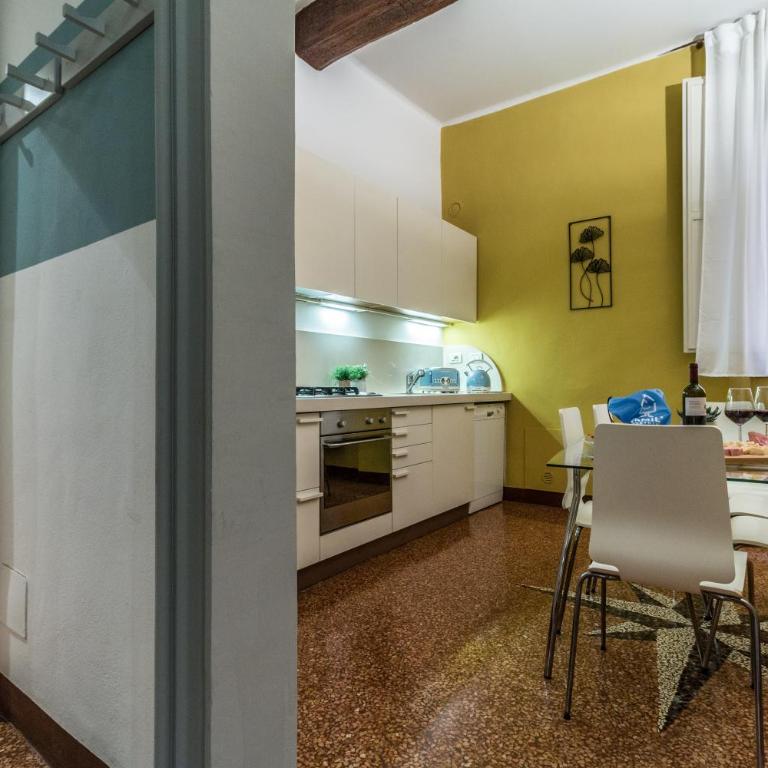 FamilyBO Apartments Santo Stefano - Two-Bedroom Apartment - 53