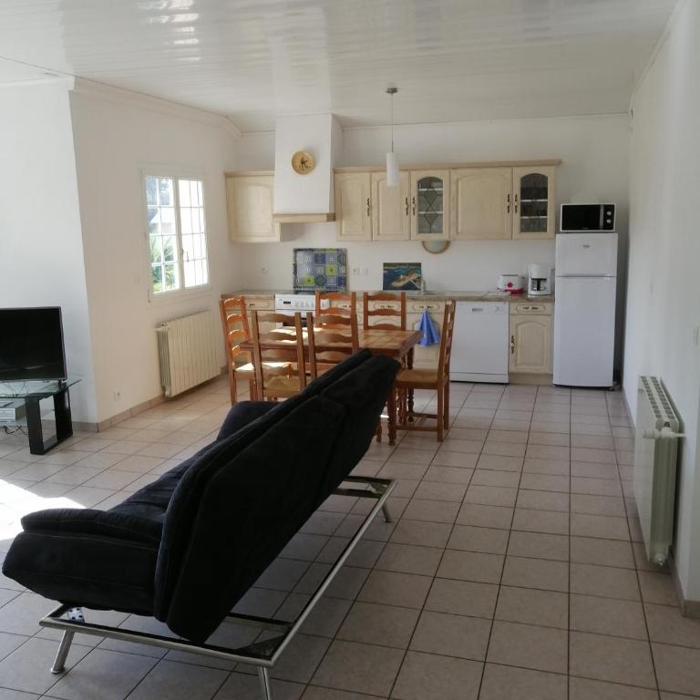 CHEZ MARTINE Appt climatisé 2 Chambres - Appartement 2 Chambres - 5