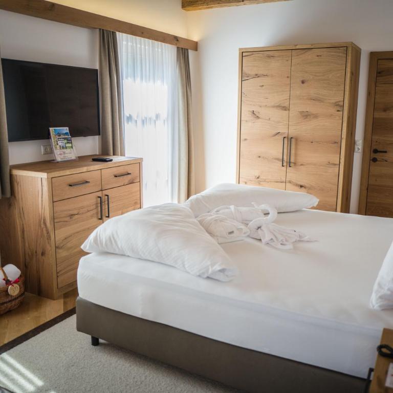 Hotel Hochfilzer - Familiensuite mit Balkon - 8