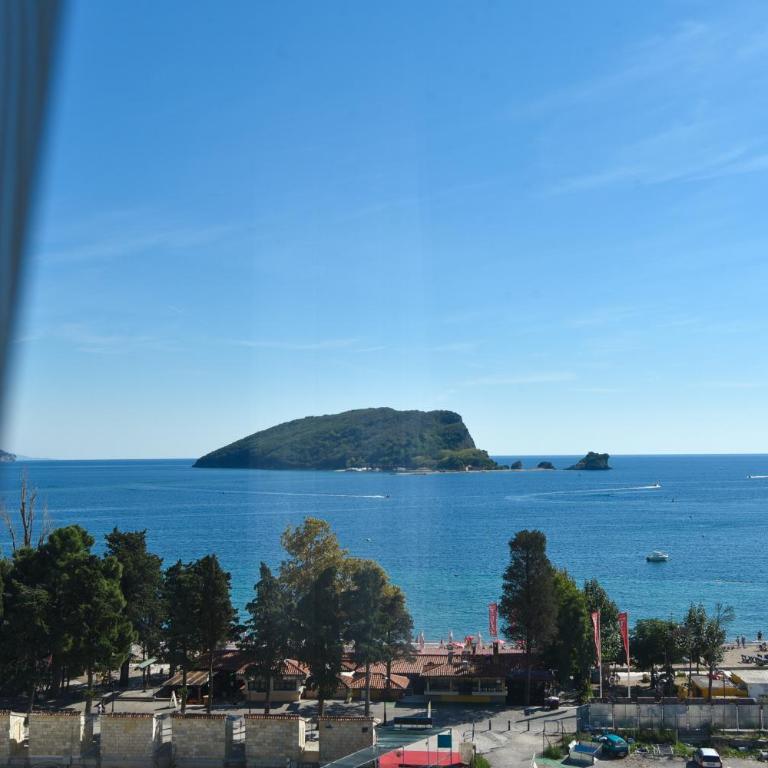 BARBETA Accommodation - Deluxe Two-Bedroom Apartment with Terrace and Sea View - 14