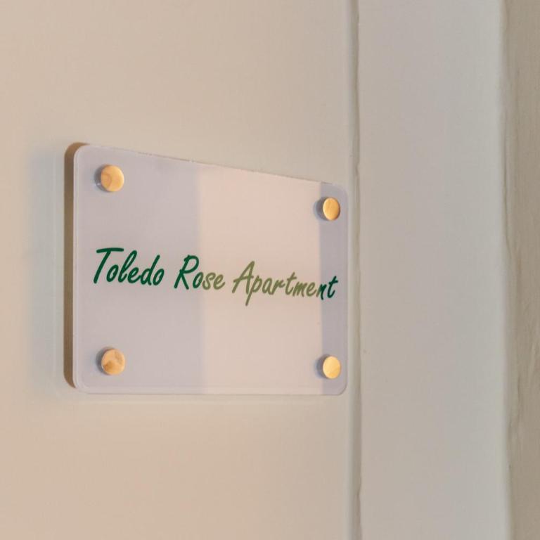 Toledo Rose - Camera Matrimoniale Deluxe con 1 Letto Supplementare - 8