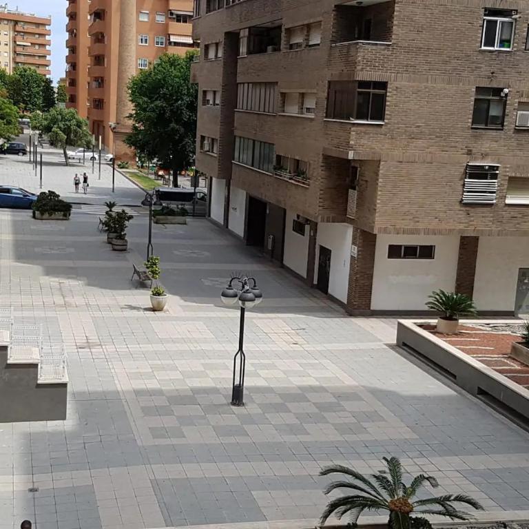 Fantástico apartamento al lado del Serrallo - Apartamento de 3 dormitorios - 2