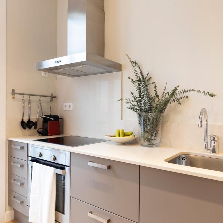 Aspasios Urquinaona Apartments - Two-Bedroom Apartment (2-4 Adults) - 14